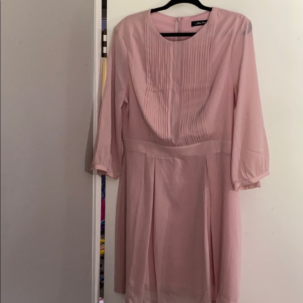 Women’s dress